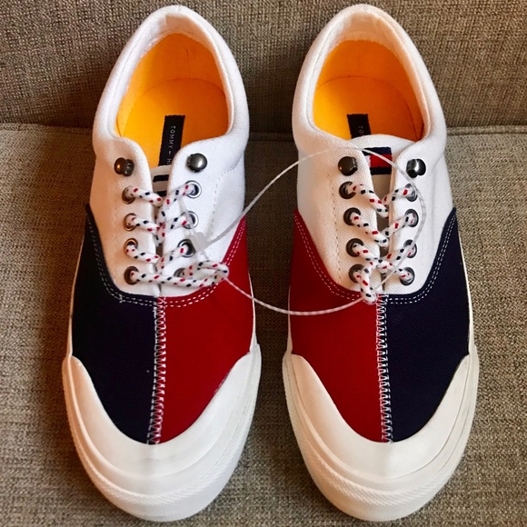 Tommy Hilfiger White, Red & Blue Canvas Shoe NWOT - Picture 2 of 6